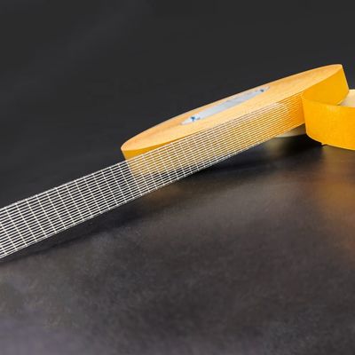 Ruban adhésif en maille de fibre de verre double face à haute adhérence avec une épaisseur de 220MIC pour les joints d'étanchéité en PVC et les planchers